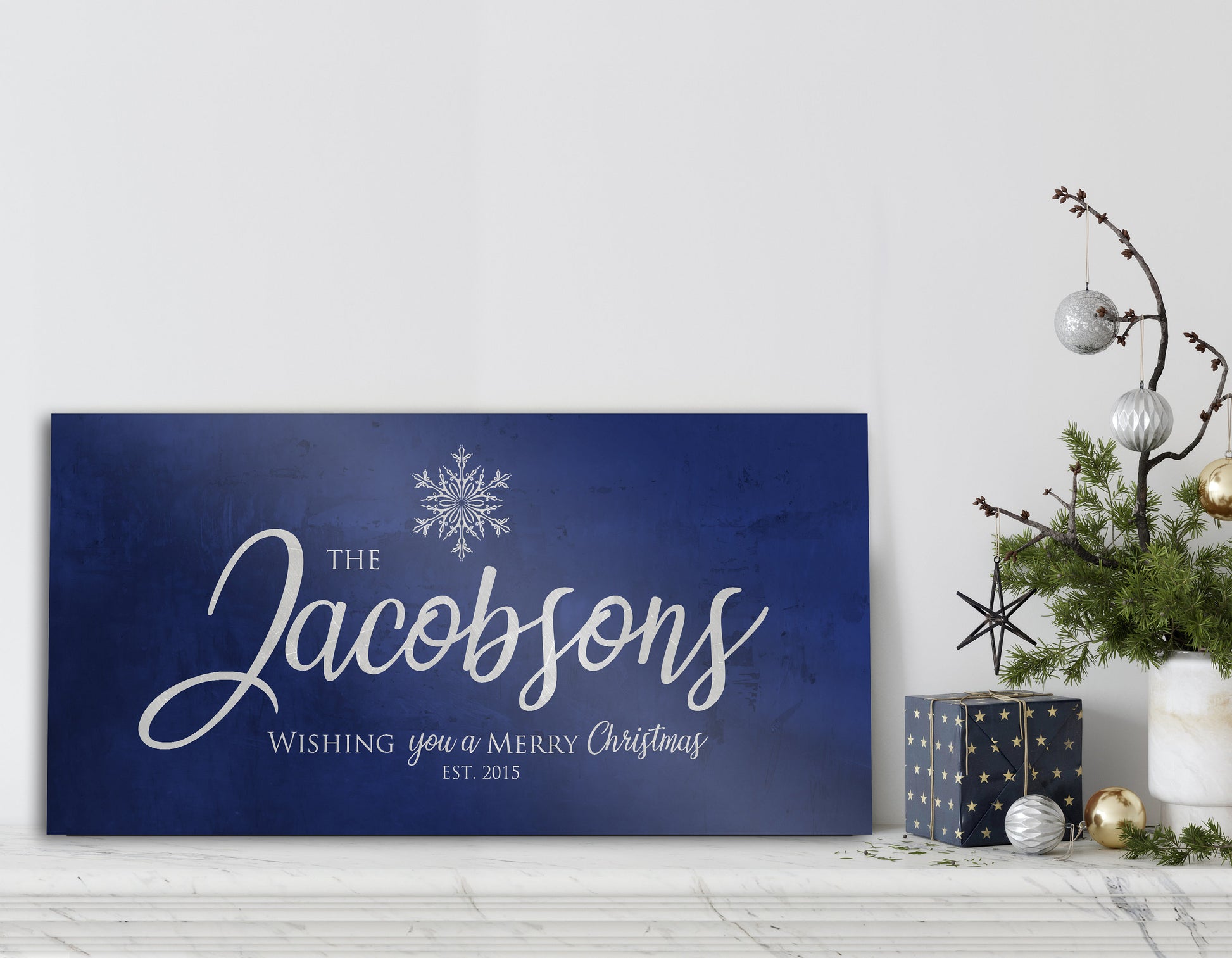 Last Name Sign, Snowflake Christmas Sign, Blue Christmas decor, Personalized Sign, Establsihed Sign,  Name Sign, Merry Christmas Sign